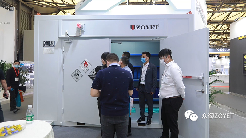 眾御參加展會(huì)現(xiàn)場(chǎng)